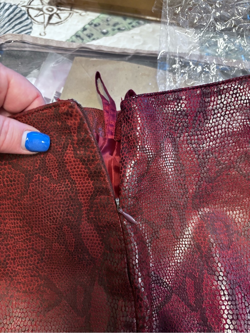 Vintage Saks Fifth Avenue Burgundy Python 100% Snake leather pants. - Picture 8 of 10